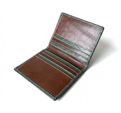 Croc-Embossed Slim Leather Bifold: The Minimalist Heritage